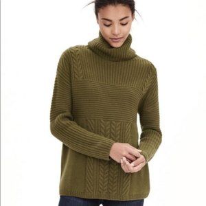 Banana Republic Todd & Duncan Cashmere Sweater